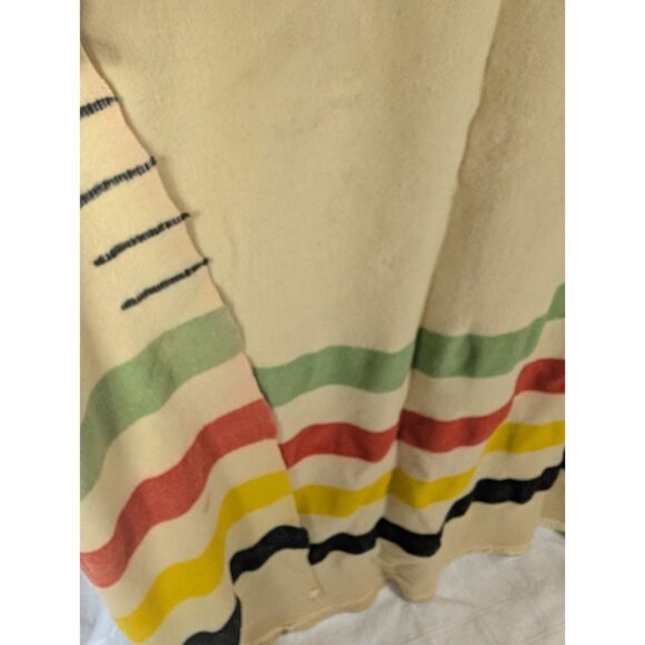 Vtg Blanket Hudson Bay ? or similar 3.5 point Wool 63x72 Gold white label READ - Picture 13 of 16